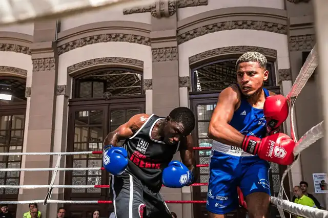 Assaut de boxe à Toulouse Minimes, TMBC