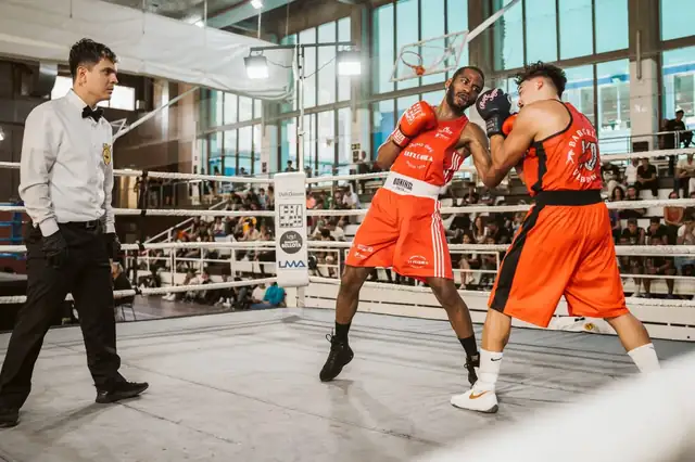 Club de boxe Toulouse TMBC pendant un cours