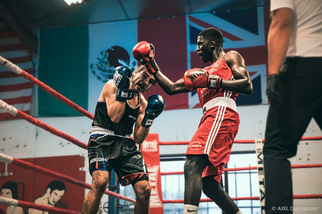 Un de nos boxeurs durant un combat de boxe anglaise à Toulouse